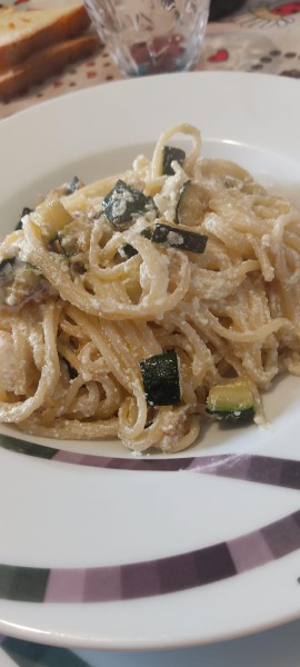 IN CUCINA CON ARSELIO: Spaghetti con zucchine e ricotta