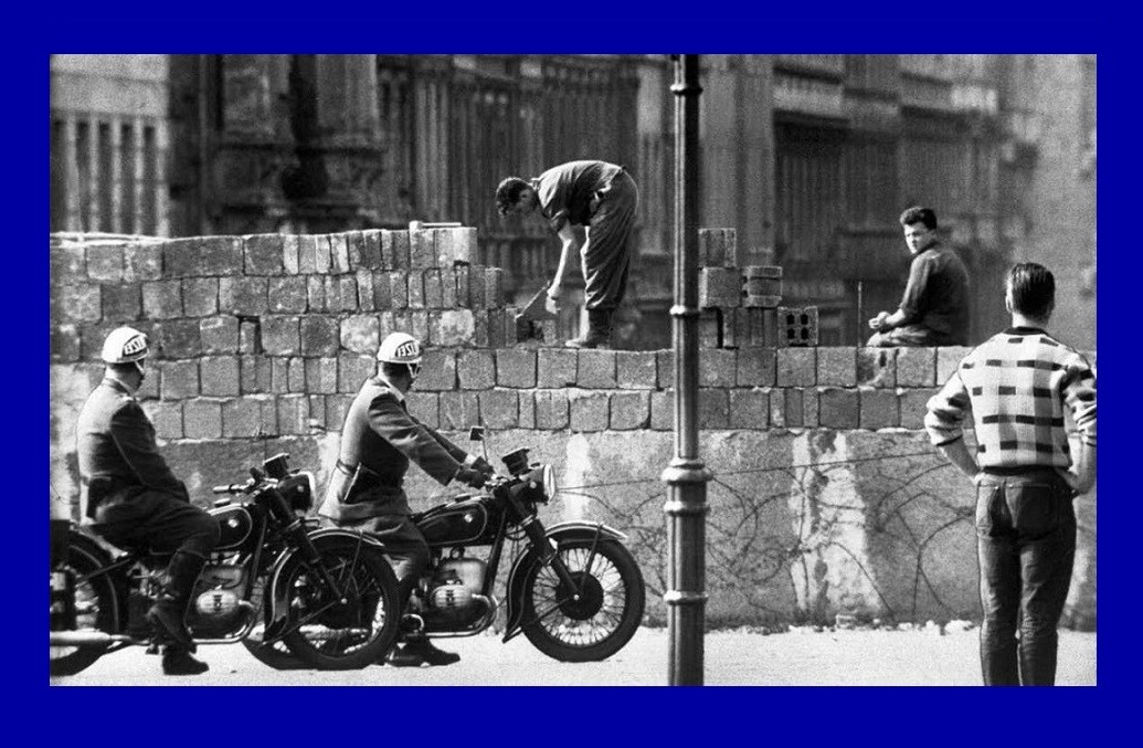 Accadde oggi - 9 Novembre 1989 - Cade il Muro di Berlino