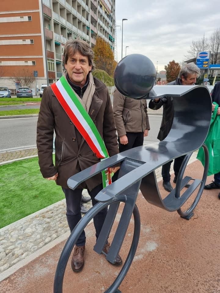 COLOGNO M. - ROTONDA CON UN NUOVO VOLTO 
