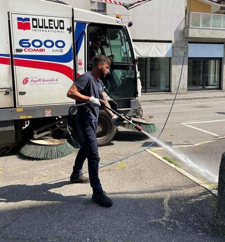 PULIZIA STRADE CON LE LANCE, INIZIATA LA SPERIMENTAZIONE