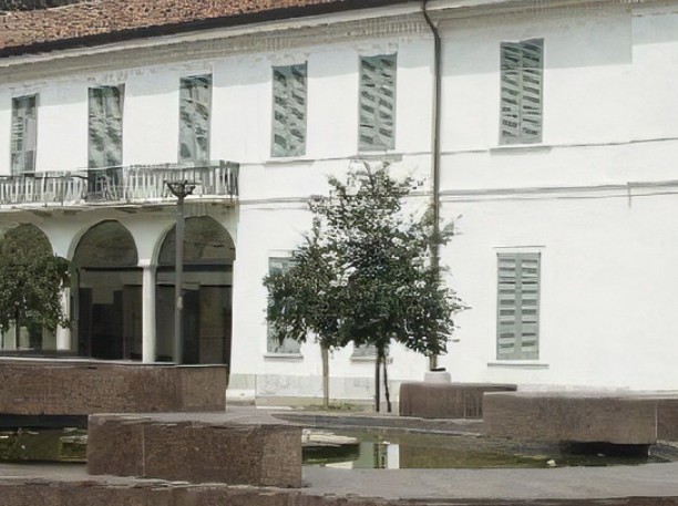 Sesto - Mercoledì 14 dicembre i bambini addobberanno l’albero di Natale in Villa Mylius.