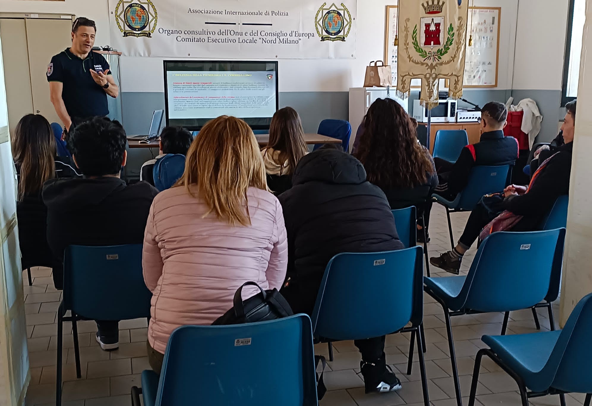 Sesto - Polizia Locale e il contrasto al cyberbullismo!