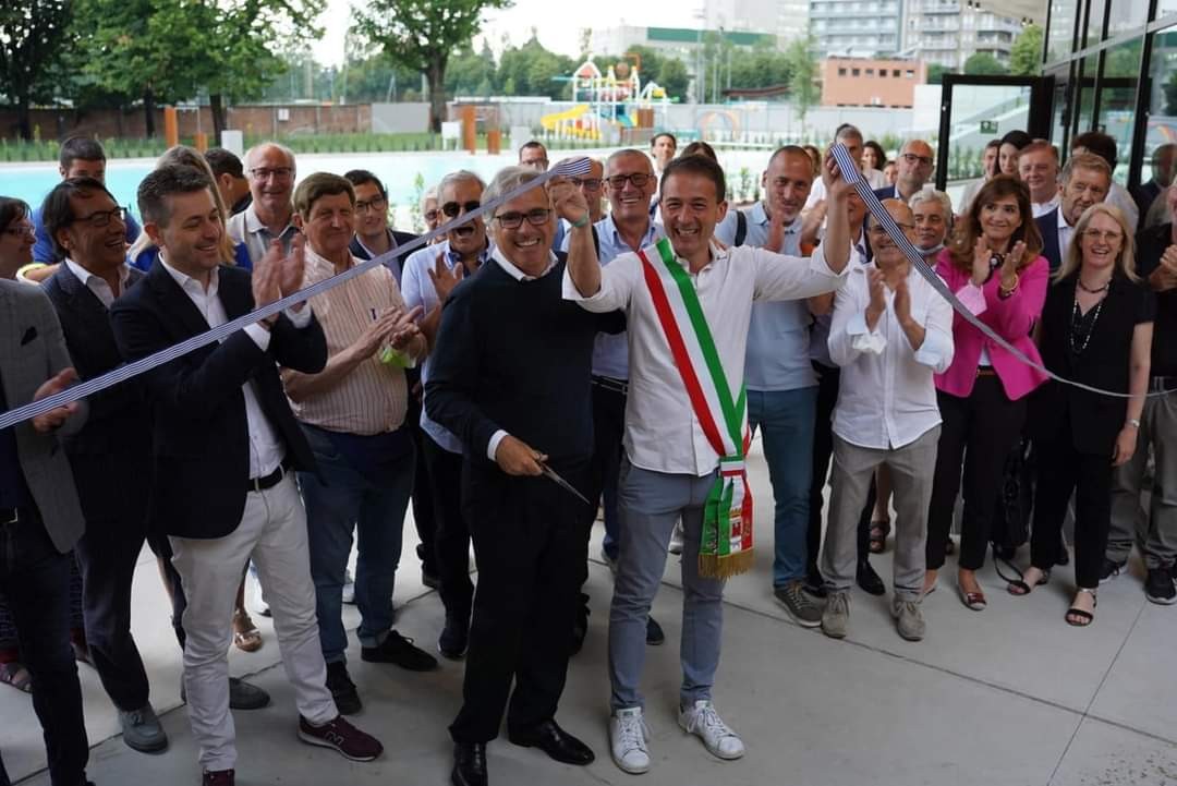 TAGLIO DEL NASTRO QUESTA MATTINA AL LIDO ESTIVO