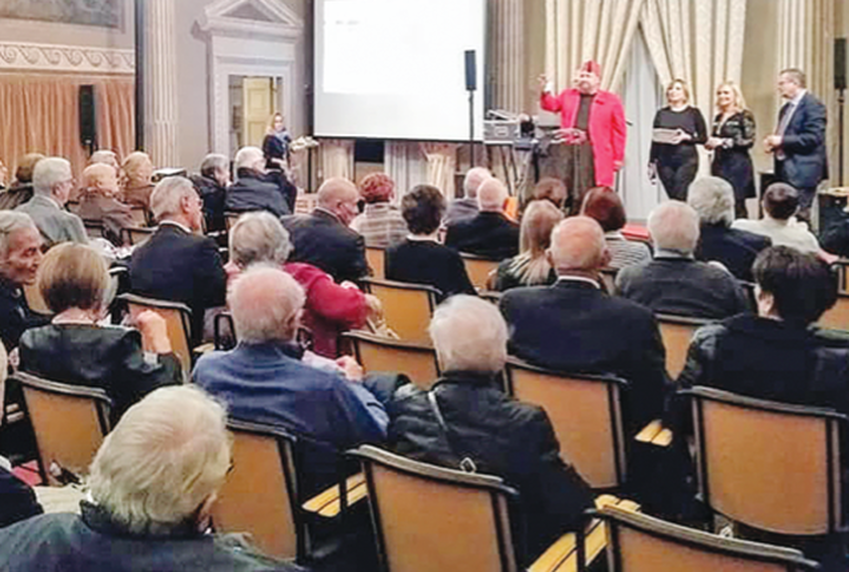 Cinisello - Anniversari di Nozze: argento, oro, diamante; sposi in festa.