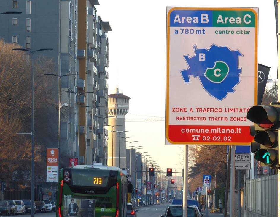 Milano - dieci nuove telecamere in funzione ai varchi in Area B