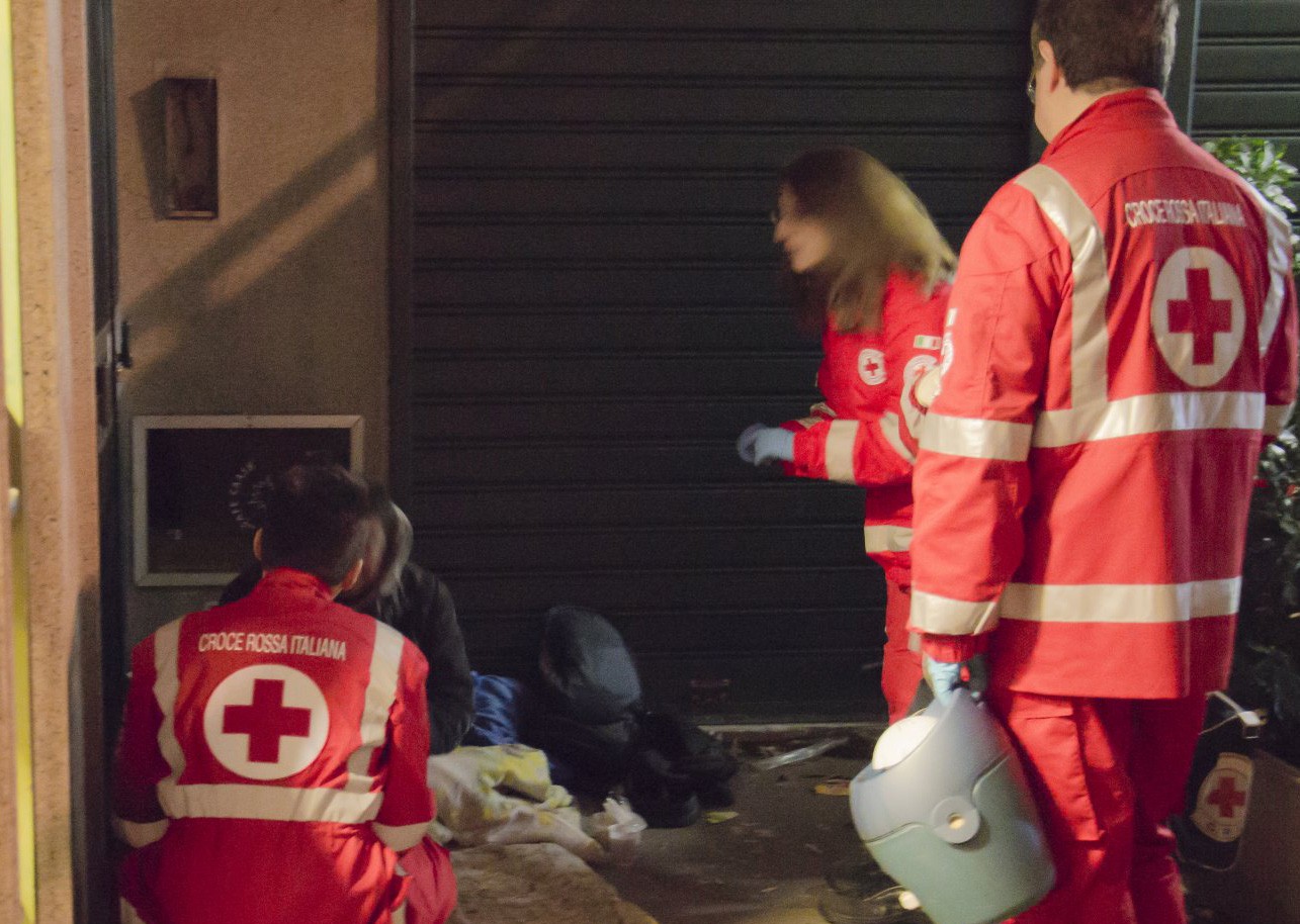 Freddo e Gelo, la Croce Rossa fa fronte all’emergenza per i senzatetto