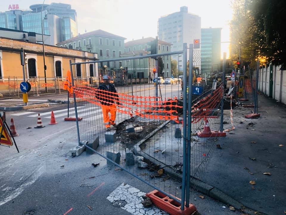 Sesto - Proseguono i lavori all’incrocio tra viale Edison e via Oberdan.
