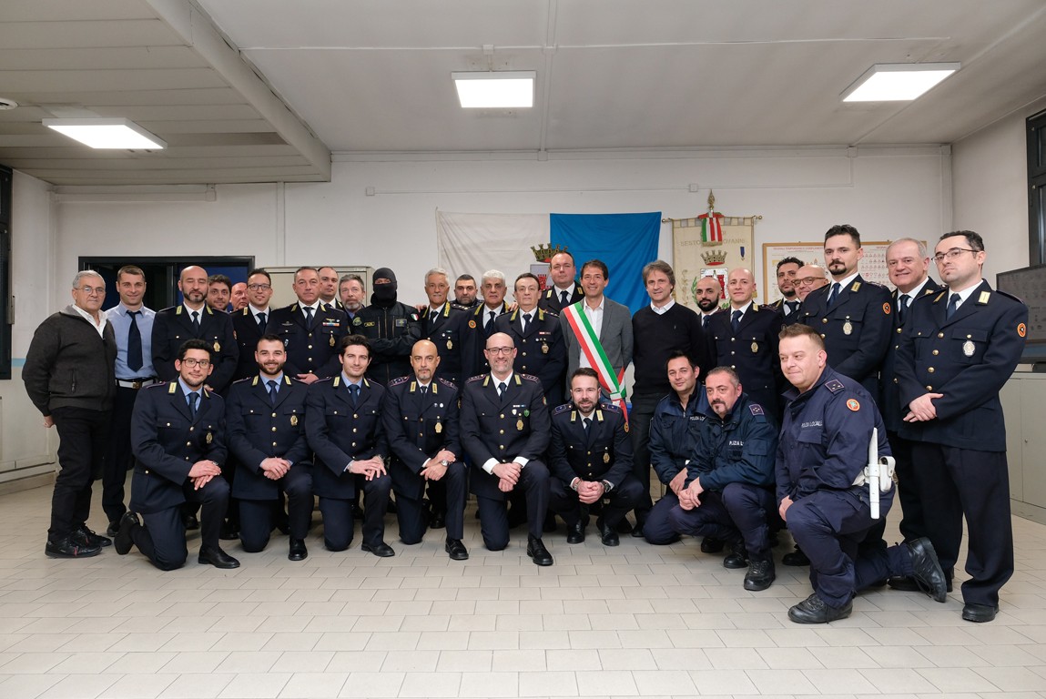 Sesto - Polizia Locale consegnati Elogi e Medaglie di Anzianità
