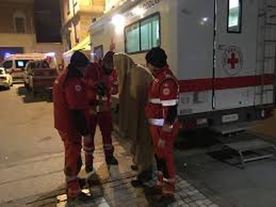 Gelate e freddo e la Croce Rossa sestese apre il dormitorio in via Falck ai senzatetto.