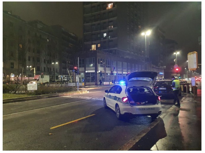 Sesto PATTUGLIONE serale della Polizia Locale; quasi 10 mila euro di multe.