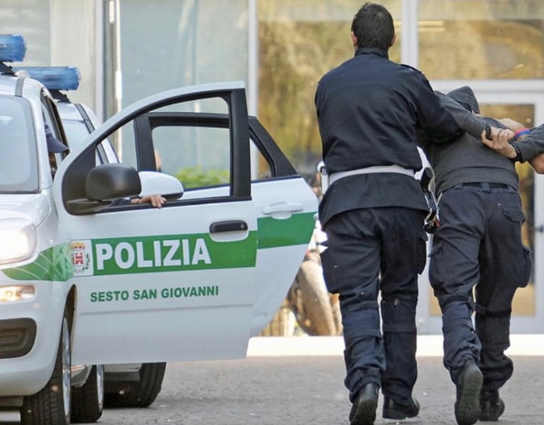 Sesto - NEI GIORNI SCORSI, ARRESTATO SPACCIATORE NESSUNA TOLLERANZA VERSO CHI DELINQUE!