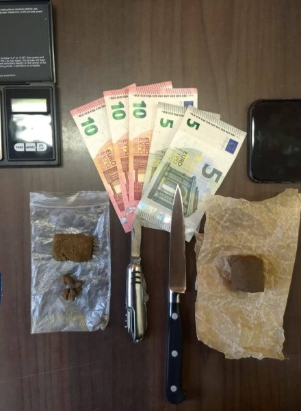 Sesto - Polizia Locale, arrestato spacciatore all'esterno di una scuola