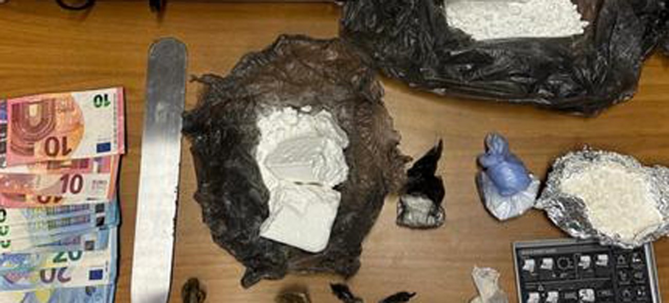 Sesto - Pusher arrestato: sequestrato mezzo chilo di droga