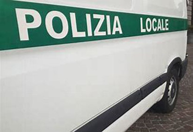 Cinisello, scoperta officina abusiva 