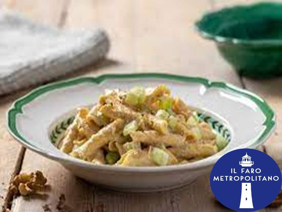 PASTA CON SALSA DI NOCI E SEDANO -25 APRILE 2021