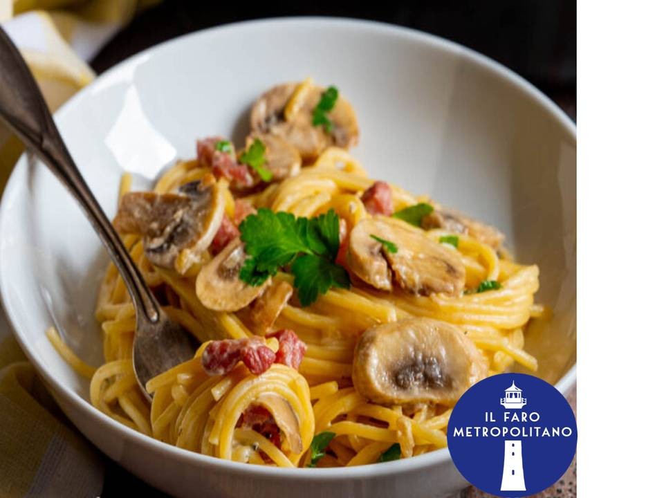 SPAGHETTI ROBIOLA, FUNGHI E PANCETTA- 02 MAGGIO 2021 