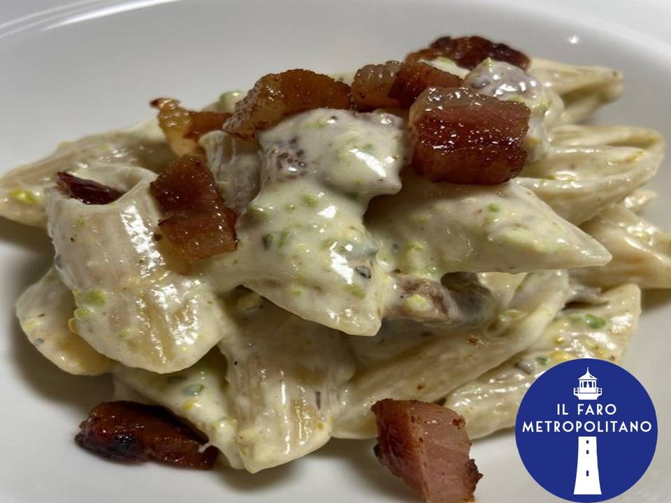 PASTA CON BURRATA AL PISTACCHIO E GUANCIALE CROCCANTE-31 luglio 2021