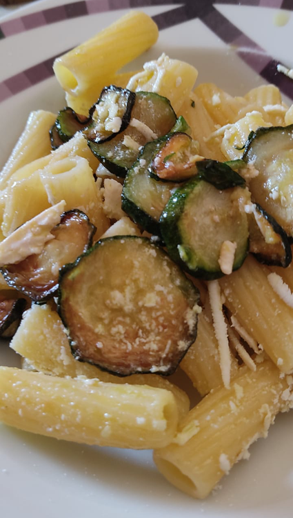 IN CUCINA CON ARSELIO: pasta con zucchine e ricotta salata