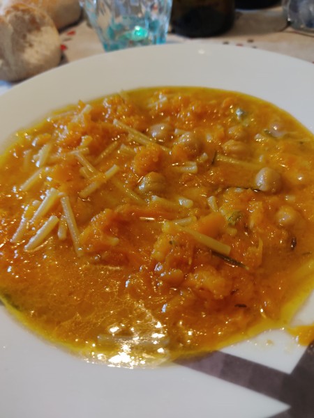 IN CUCINA CON ARSELIO: minestra con zucca ceci spaghetti spezzati