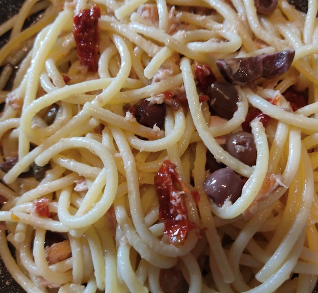 IN CUCUNA CON ARSELIO: Spaghetti, ricetta facile e veloce