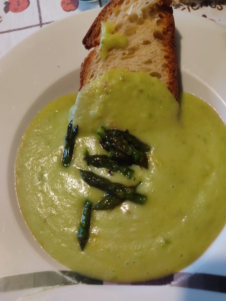 IN CUCINA CON ARSELIO: Vellutata di asparagi e patate