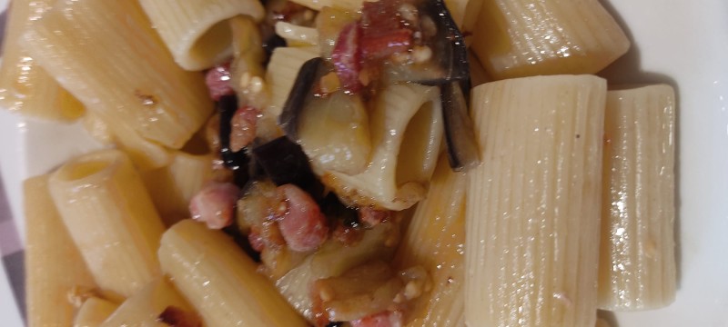 IN CUCINA CON ARSELIO: Pasta con funghi e zucchine x2