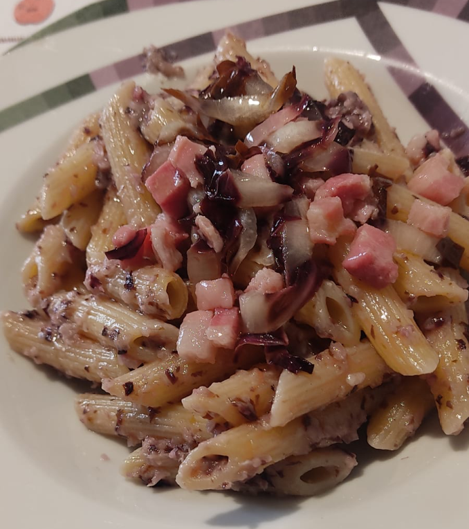 Penne con Radicchio Trevisano e Guanciale