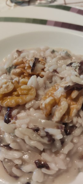IN CUCINA CON ARSELIO: Risotto con gorgonzola radicchio e noci 