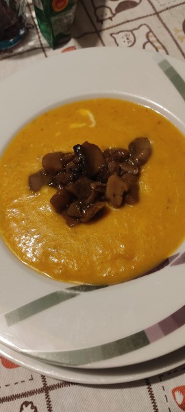 IN CUCINA CON ARSELIO: Vellutata di zucca con porcini