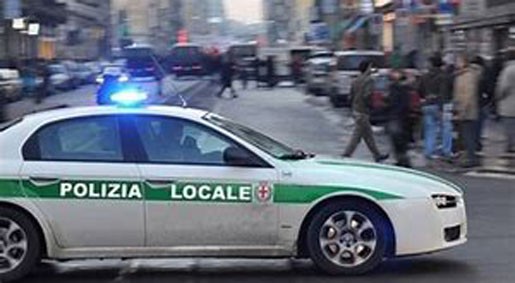 Rapinatore colto sul fatto, Arrestato in via Picardi